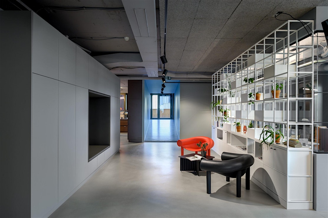 Outbrain, Smart Web services and consulting d.o.o.